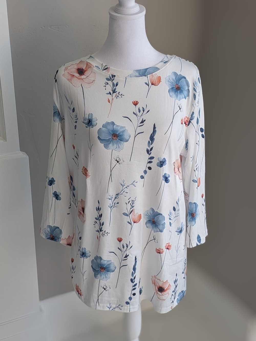 Women's Floral Crewneck Top - Blue & Peach on White